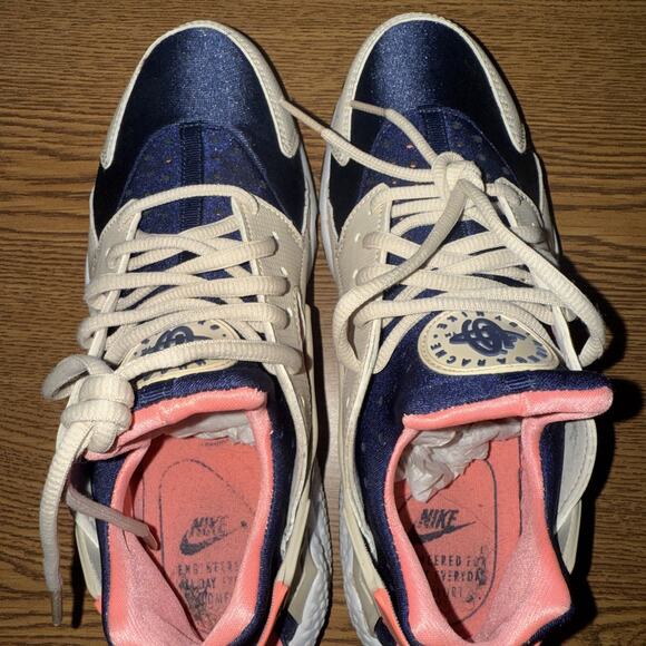 Size 8.5 - Nike Air Huarache Run Oatmeal W BS559 - Picture 4 of 5